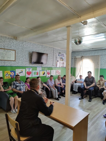 Встреча с настоятелем храма Успения Пресвятой Богородицы.                              